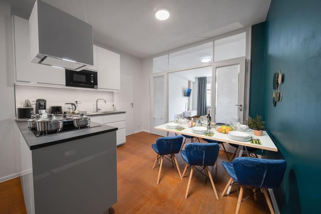 Lägenhet 3b Bright Beautiful Newly Renovated 3br Prag