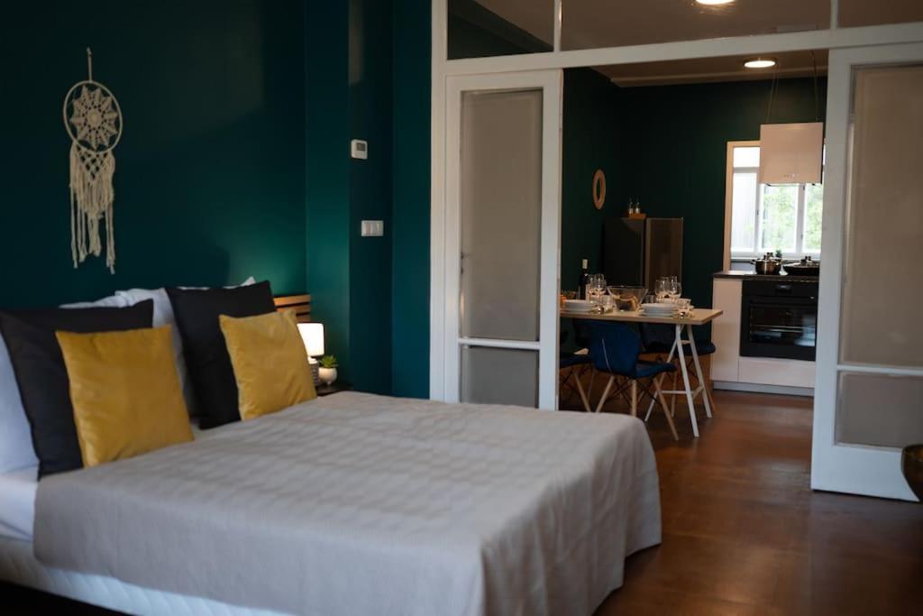 Lägenhet 3b Bright Beautiful Newly Renovated 3br Prag